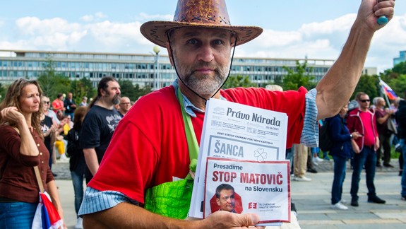 Demonštranti zablokovali viaceré komunikácie v hlavnom meste, polícia musela použiť slzotvorný plyn