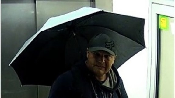 Nepoznáte ho? Mohol by pomôcť objasniť krádež bicyklov a ryžovarov