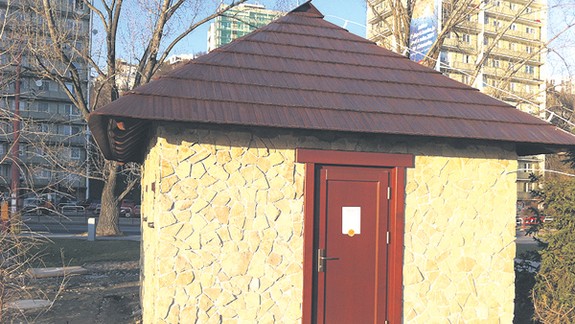 Na nábreží pribudli verejné toalety, v centre je ich však málo