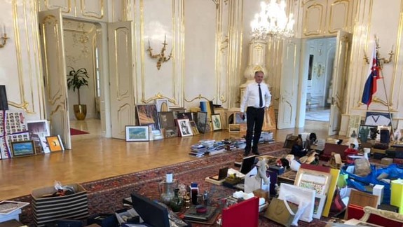 FOTO: Andrej Kiska vyprázdňoval Prezidentský palác - pozrite sa, koľko darov museli poodvážať!