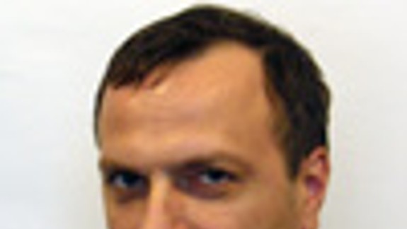 Keď sa cnosť, že vítaný je hosť, mení na blbosť