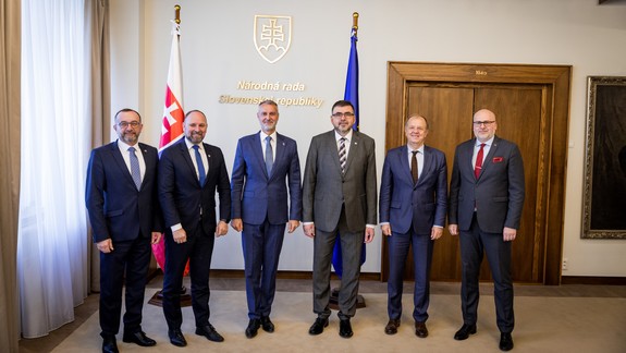 Raši po stretnutí so zástupcami miest: Debata je uzavretá, termín komunálnych volieb sa posúvať nebude