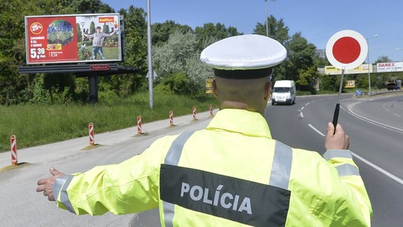 V sobotu vám  policajti dajú fúkať. Vieme, o koľkej
