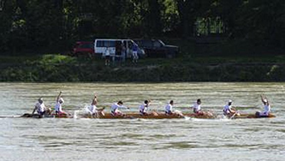 Univerzitnú regatu vyhral tím Univerzity Komenského