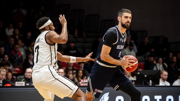 Basketbal: Slovan s prvou výhrou v ENBL, nad Manchestrom vyhral 90:78