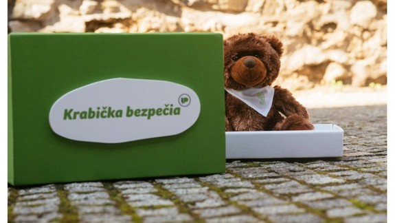 Máte stavy úzkosti, hrozí, že si ublížite? Pomôcť by vám mohla Krabička bezpečia