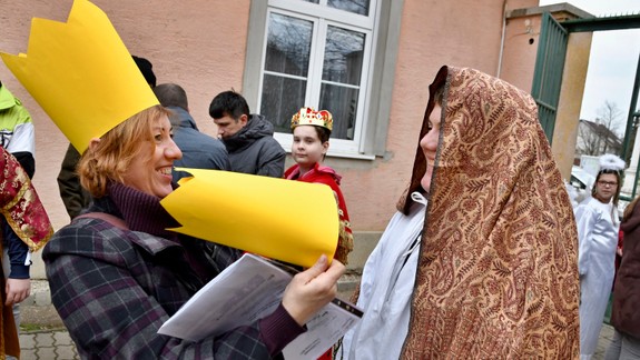 Koledníci Dobrej noviny začínajú na Štedrý deň vinšovať v rodinách