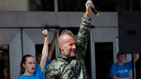 Žiaci z Tilgnerky pomôžu ukrajinským školákom, budú debatovať aj s Jarom Bekrom