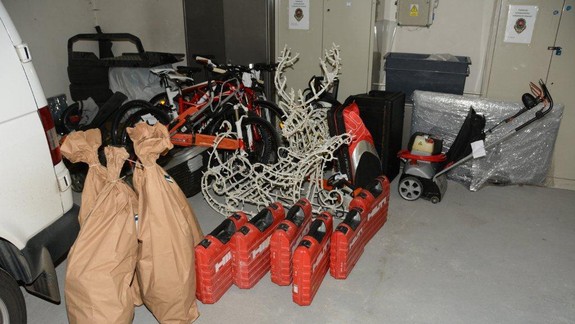 Veľká policajná razia: Išli po drogách i násilníkoch