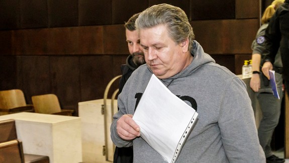 Záchranárovi obvinenému v prípade únosu a intoxikácie študentky Sone predĺžili väzbu