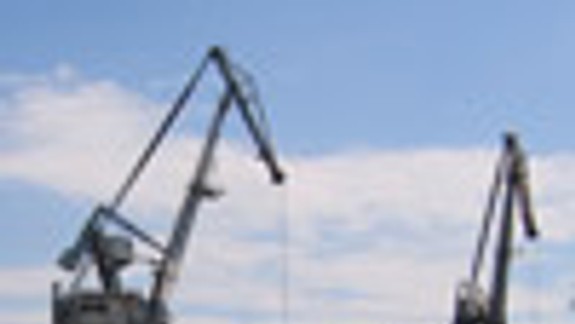 V prístave na Dunaji horela loď, po uhasení našli telo