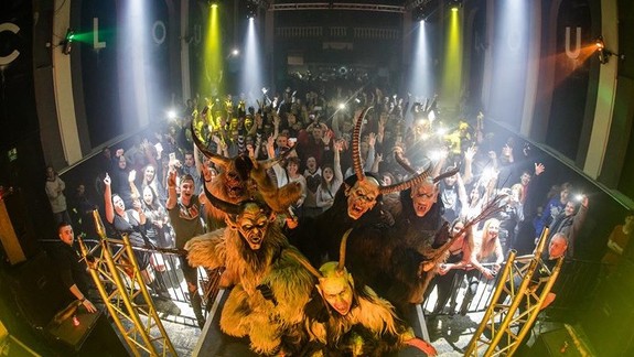 FOTO a VIDEO: Do Bratislavy prídu čerti z Rakúska, aj keď proti nim iniciovali kresťania protestnú petíciu