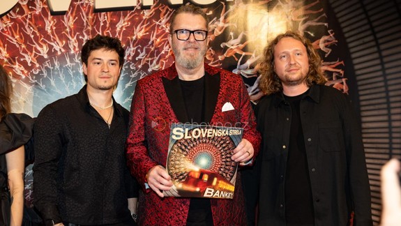 Prichádza Slovenská strela. Richard Müller pokrstil nový album skupiny Banket vo veľkom štýle