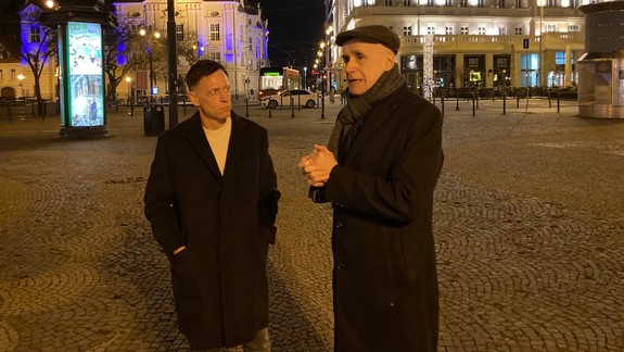 Americký miliardár v uliciach Bratislavy: V sobotu sa Starým Mestom prechádzal jeden z najbohatších mužov sveta