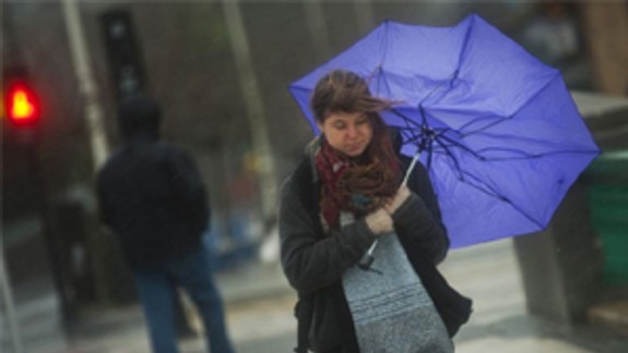 Výstraha SHMÚ: Dnes večer bude v Bratislave silný vietor