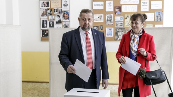 Na bratislavskom gymnáziu Metodova bol voliť Štefan Harabin