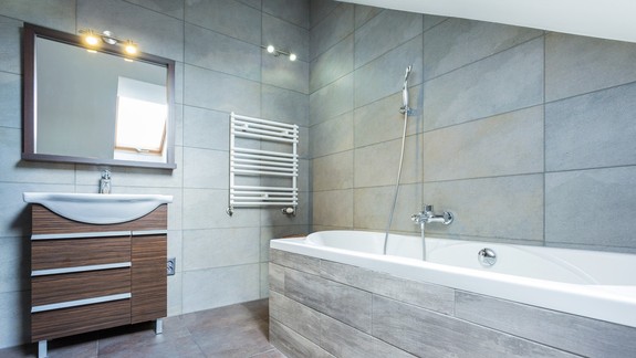 Kúpeľňa je ako obrázok. Je potrebné zvoliť akcent a vytvoriť okolo neho to správne zloženie