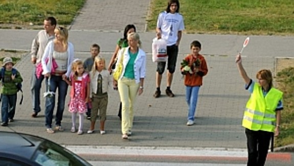Na školákov na priechodoch v pondelok dohliadnu policajti