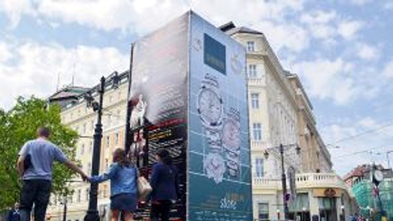 Nelegálne reklamné veže z centra zmizli, bez sankcie magistrátu