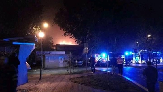 VIDEO: Na stanici Nové Mesto horeli vagóny, vlakovú dopravu obmedzili