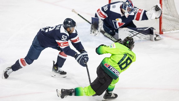 Hokej: Vlci Žilina zvíťazili nad Slovanom 6:1