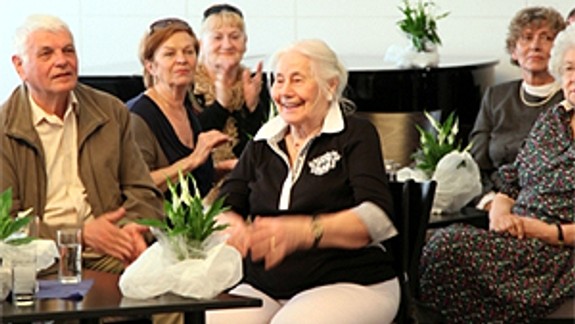 Seniori v Starom Meste majú vyšší príspevok na stravovanie