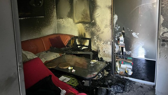 Požiar: Na Fedinovej horel byt na piatom poschodí