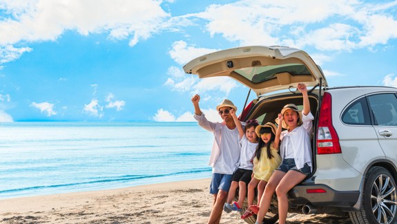 Idete na dovolenku autom? Čo by ste mali pri prekračovaní hraníc vedieť o PZP