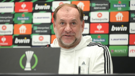 Futbal: Slovan ide do nadstavby s priepastným náskokom, tréner Weiss je aj tak opatrný