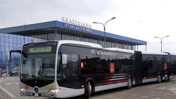 Vyrazia na poslednú jazdu: DPB sa rozlúči s dvoma autobusmi, je medzi aj ikona petržalskej flotily