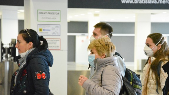 Ministerstvo školstva radí školám zvážiť cestu do krajiny, kde bola potvrdená nákaza