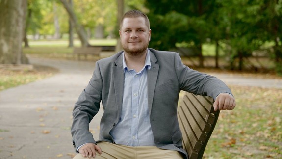 Kuriózne odhalenie v Petržalke: Poslanec Kuruc sa v emailoch vydával za vicestarostku, vzdáva sa mandátu