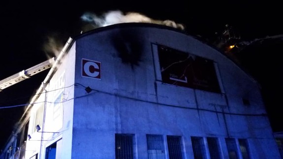 Požiar v Petržalke: Oheň zachvátil sklad s alkoholom