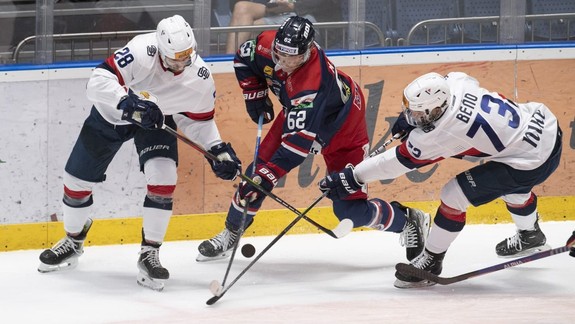 Hokej: Slovan prehral so Zvolenom 2:5