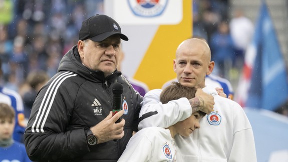 Lúčili sa Weissovci, Mak, Kašia i Trnovský: Slovan prehral doma s Michalovcami 0:2