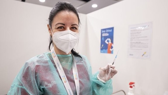 V Bratislave je prvou dávkou vakcíny zaočkovaných takmer 60 % obyvateľov