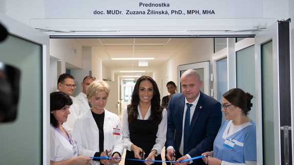 UNB otvorila Kliniku nefrológie a transplantácií obličiek