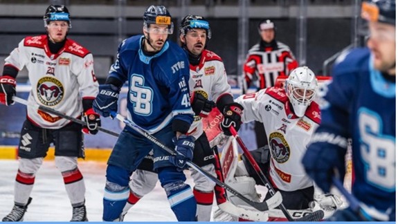 Hokej: Slovan zvíťazil v Banskej Bystrici 6:2