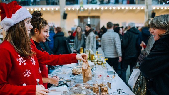 Vianočný Dobrý trh zaplní Starú tržnicu, na Námestí SNP vyrastie rozprávkový les