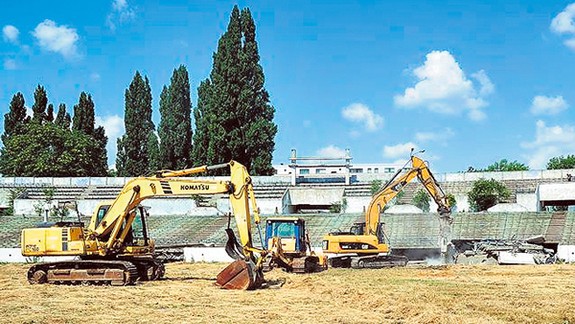 Štadión na Tehelnom poli už búrajú