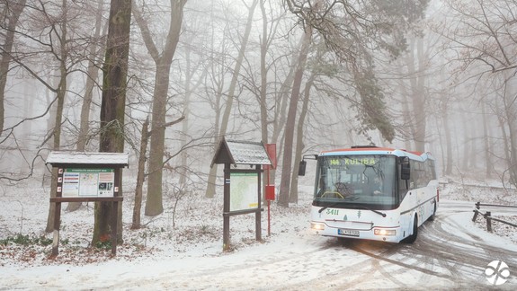 Koliba je ako v rozprávke, už na ňu premáva zimný Sánkobus