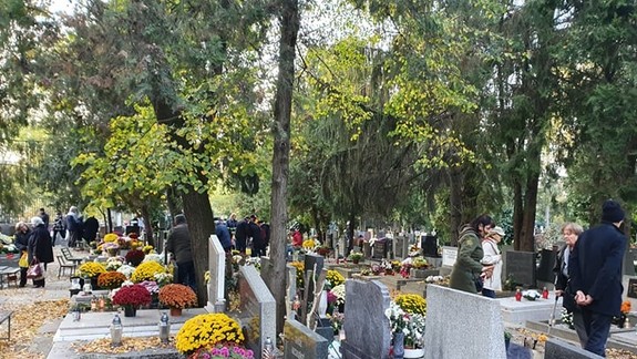 Čo symbolizujú zvyky, ktoré dodržiavame počas Dušičiek?