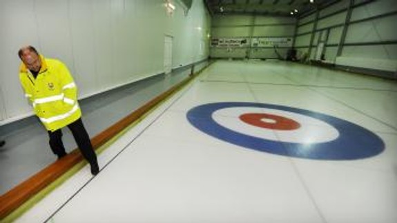 Inšpektori kontrolovali bezpečnosť zimného štadióna