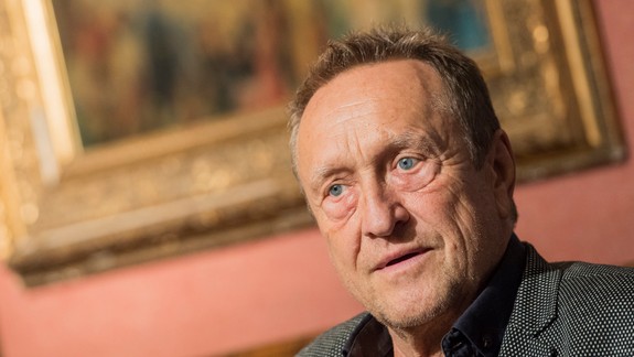 Smutná správa: Vo veku 71 rokov zomrel herec Ľubomír Paulovič