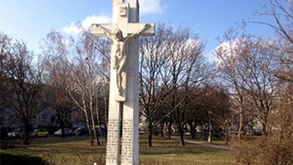 Námestie Biely kríž je opäť v ohrození