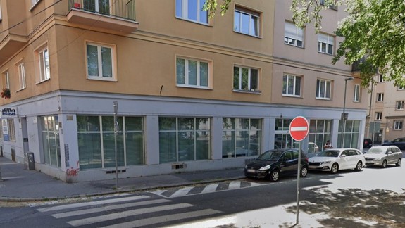 Chce Staré Mesto nevýhodne prenajať lukratívne priestory? Tvrdí to exstarosta Števčík