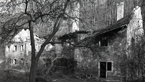 Legendy starej Bratislavy: Prekliata dedina duší a zakázaná láska v tajomnom mlyne na Vydrici