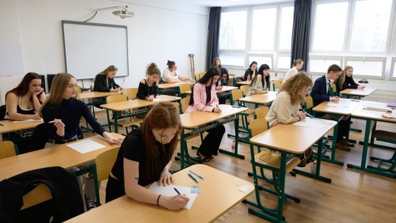 Písomnú maturitu z matematiky absolvuje 5000 študentov, minister ju chce v budúcnosti povinnú
