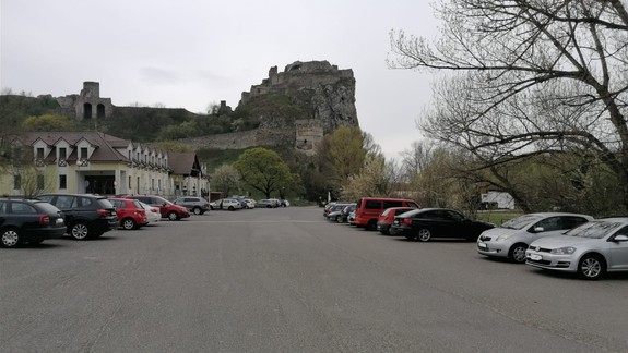 Magistrát k zadlženému Devínu: Dlh prevziať ani uhradiť nemôžeme