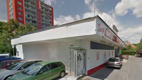 Polícia vyšetruje lúpež v predajni potravín na Lackovej